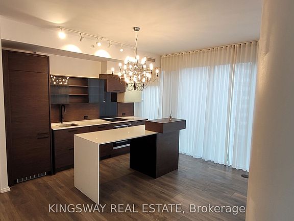3rd image of 75 Saint Nicholas St #507
