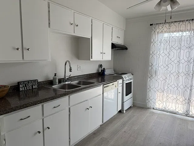 2 bed, 800 sqft, $1,295 — Photo 4