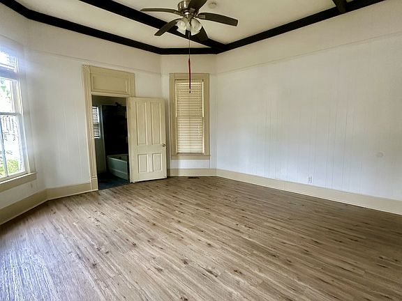 5th image of 501 W Gordon St #2