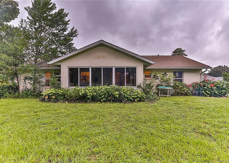 2nd image of 253 E Falconry Ct