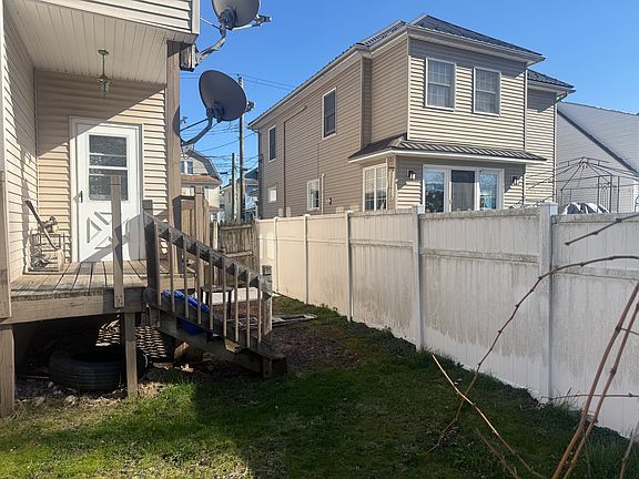 3rd image of 82 N Landon St #82