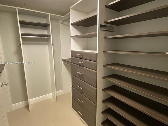 4th image of 951 Brickell Ave APT 2605