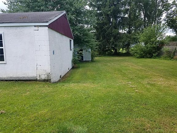 5th image of 120 Delphine St