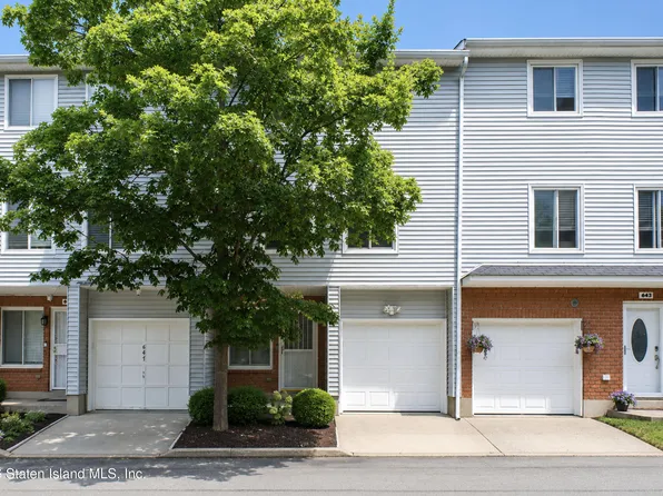 645 Ilyssa Way, Staten Island, NY 10312