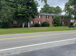 423 E Church St #2, Kilmarnock, VA 22482