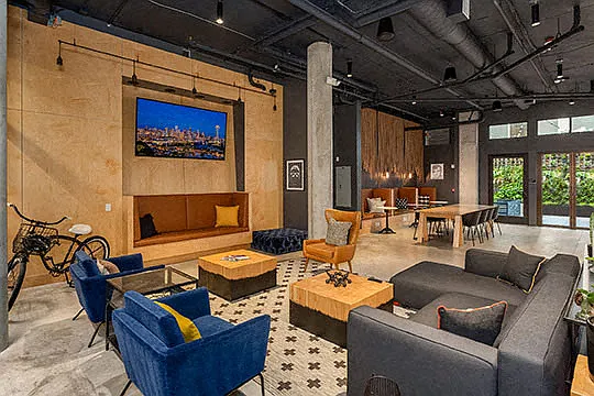 Jack Apartments — Photo 5