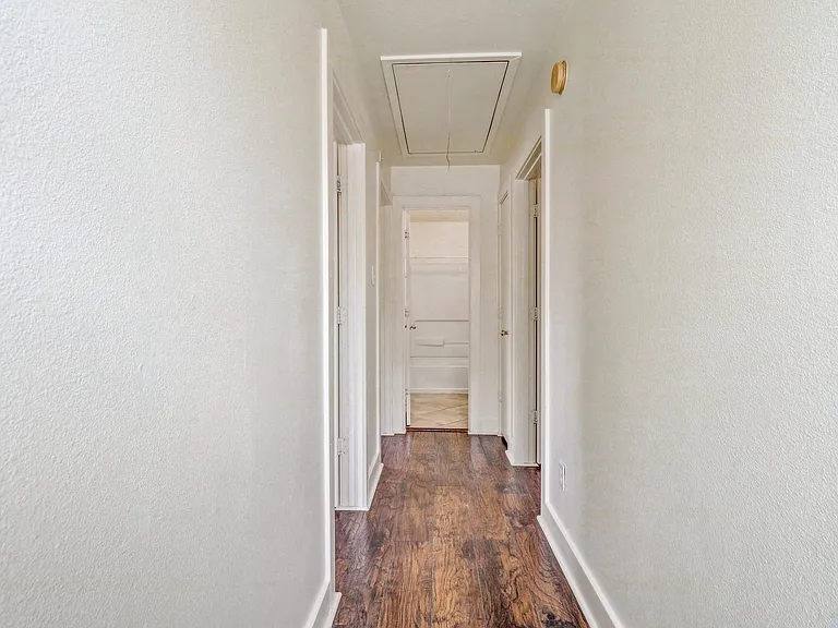 19711 Hidden Shadow Ln — Photo 13