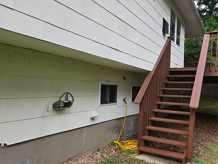 14 Lake Shore Dr — Photo 18