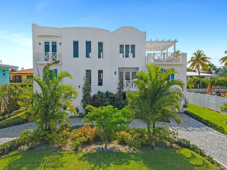 317 E Seaview Cir — Photo 10