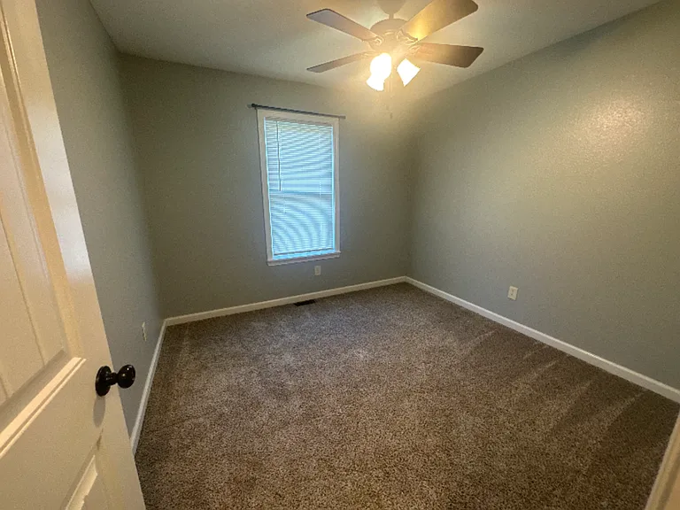 25 Ava Ct — Photo 11