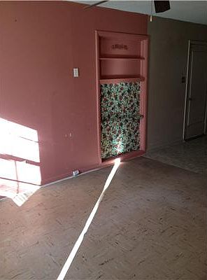 2nd image of 3112 20th Ave