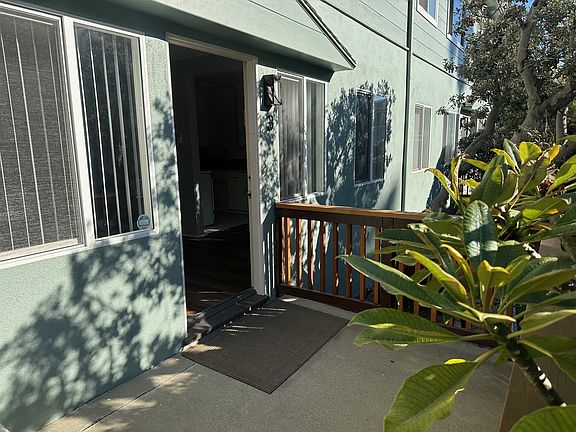 2nd image of 115 Paseo De La Playa APT 3