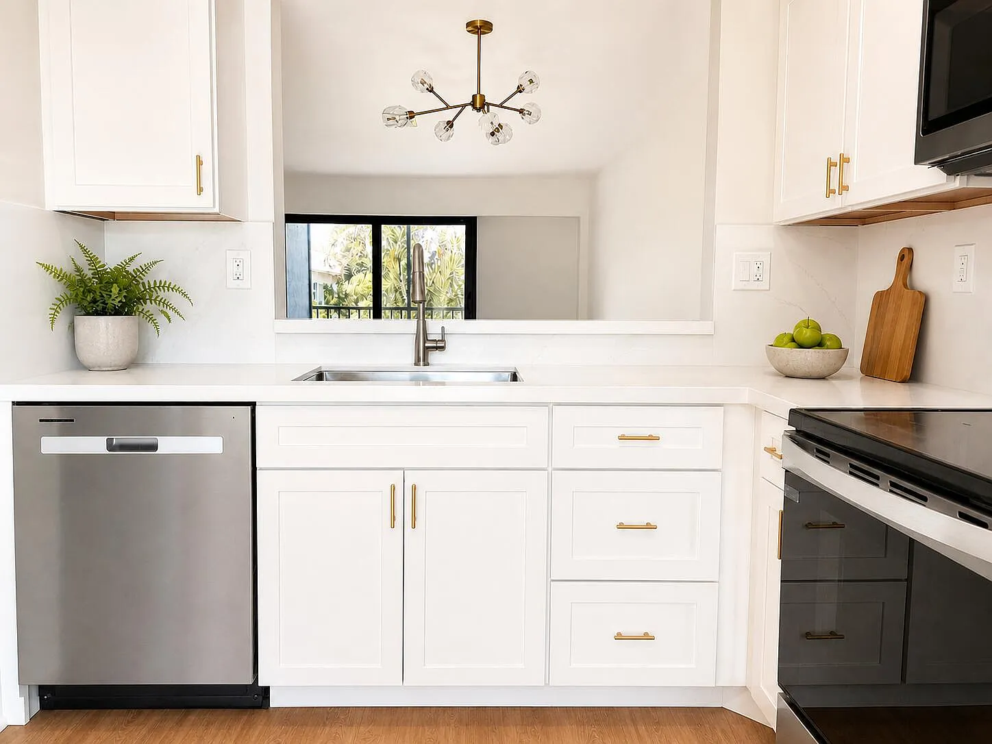 2 bed, 2.0 bath, 899 sqft, $2,550 — Photo 3