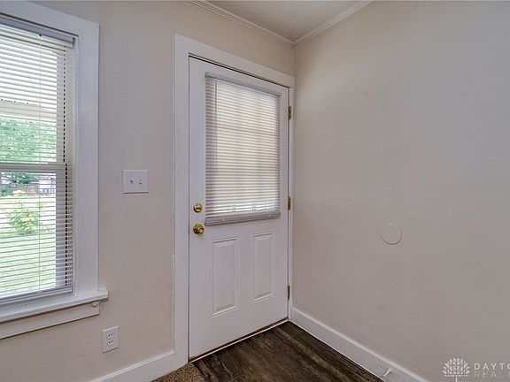 4th image of 4948 Wildrose Dr