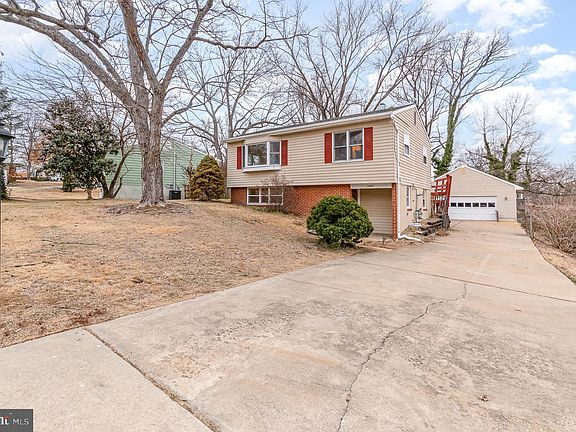 2nd image of 1527 Aiden Dr