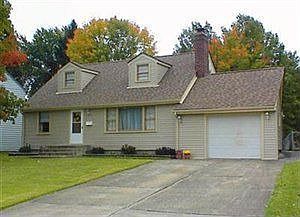 1st image of 3221 Estates Cir