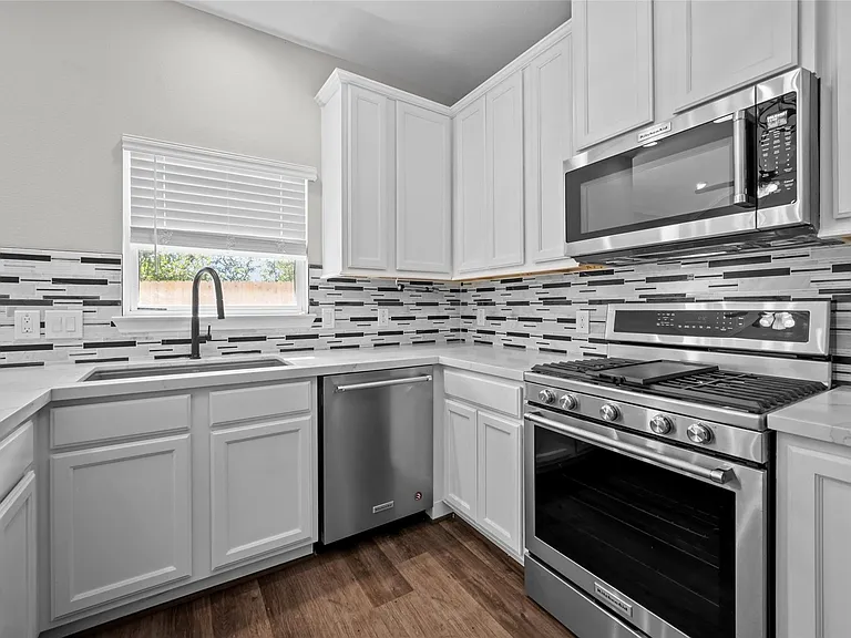 14603 Sanour Dr — Photo 16