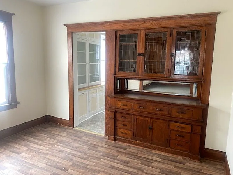 3 bed, 1.0 bath, $1,249 — Photo 3