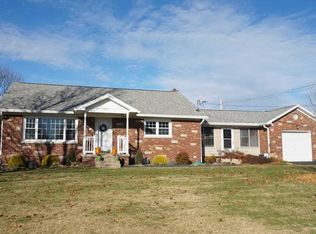 900 E Locust St, Fort Branch, IN 47648