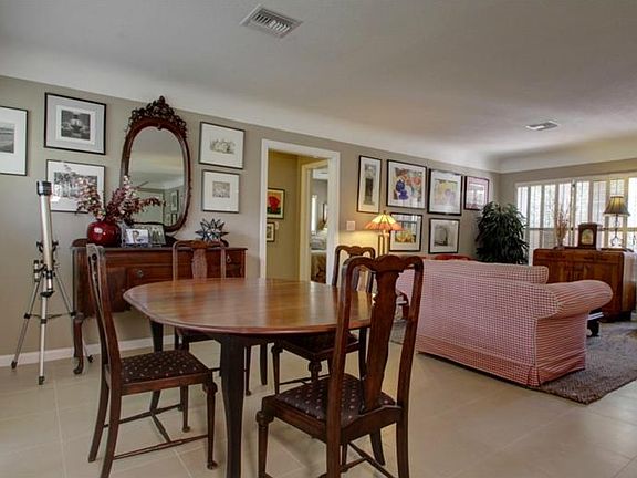 4th image of 1700 Golf View Dr