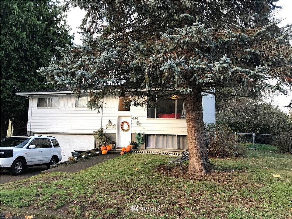1st image of 414 W Street SE