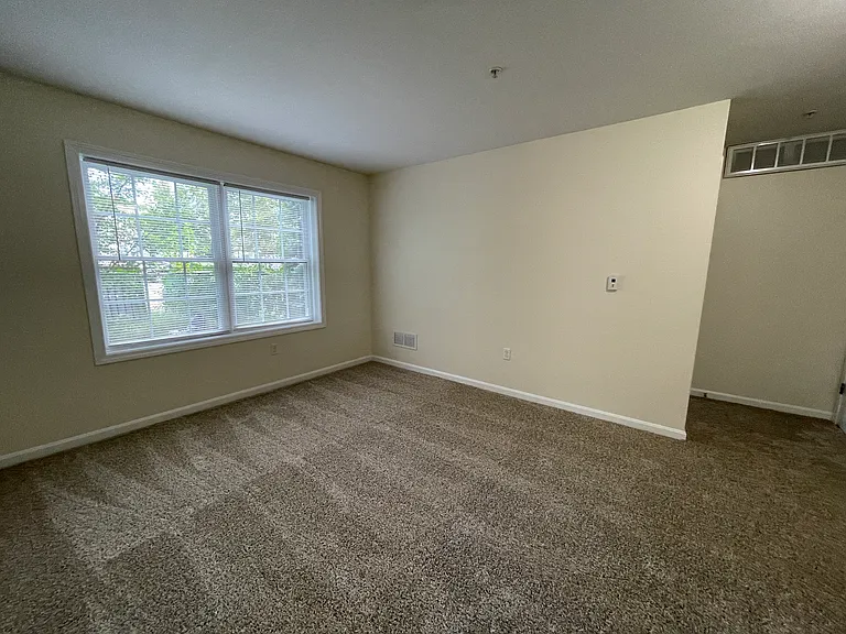 Redstone Apartments — Photo 26