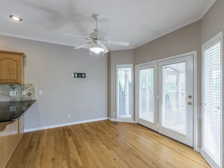 12515 Hollingsworth Rd — Photo 15
