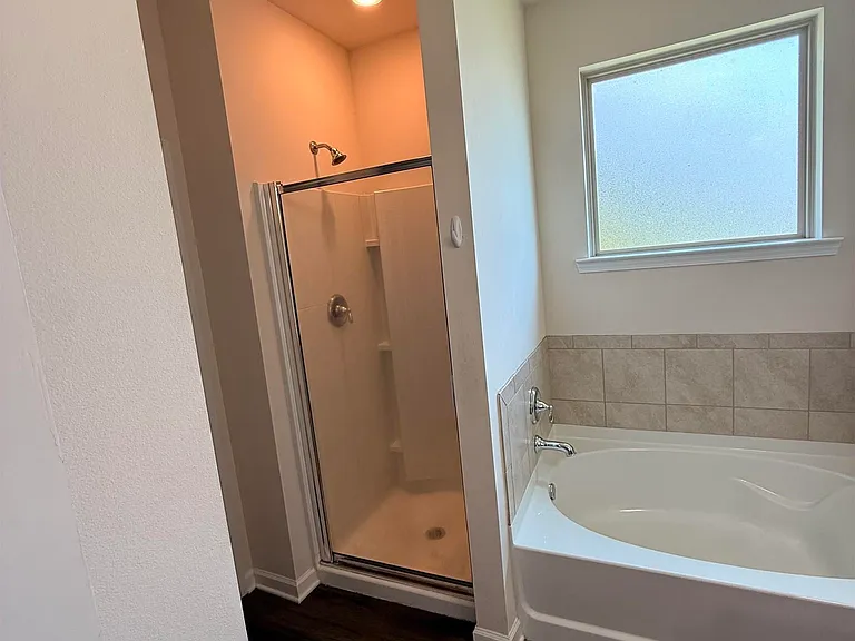 1103 Foxtail Dr — Photo 24