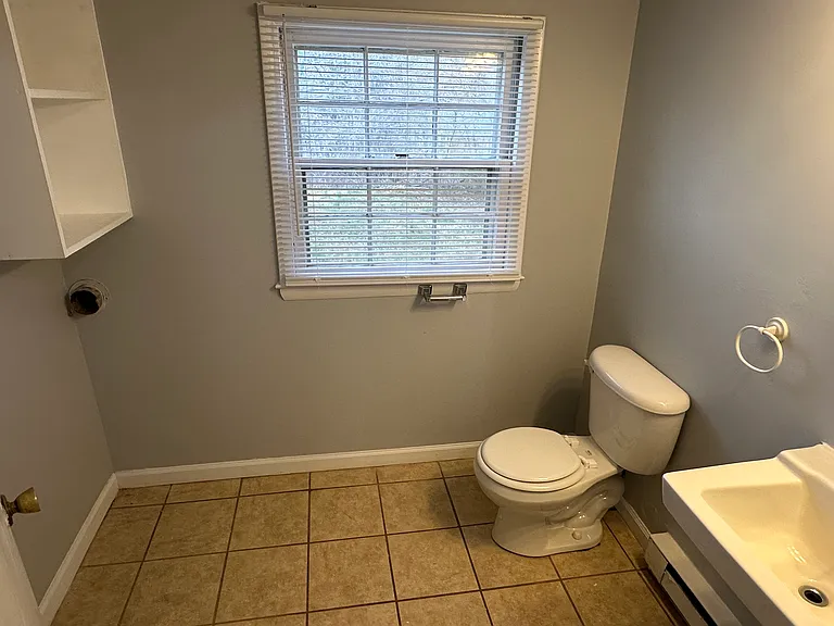 1711 Rose Hill Ct — Photo 10