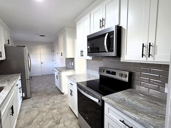 5th image of 1713 Glenarm Dr