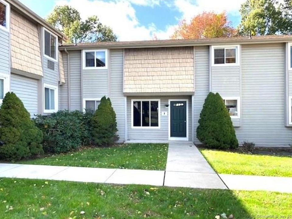 1st image of 3 Carillon Dr APT A