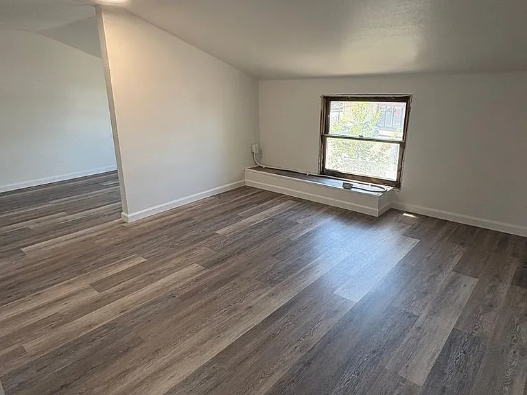 906 N Central Ave — Photo 9