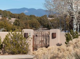 28 Centaurus Ranch Rd, Santa Fe, NM 87507