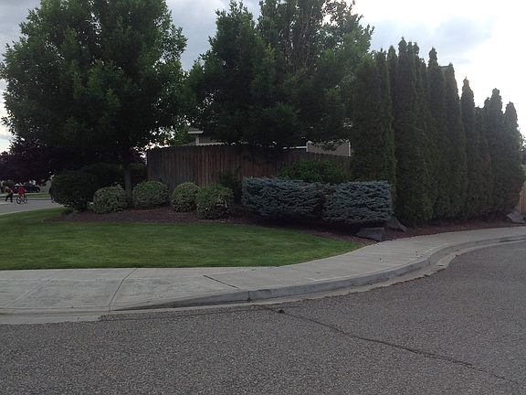 2nd image of 8640 W Klamath Ave