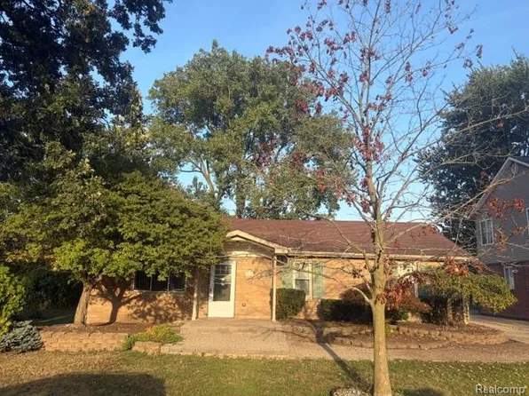 1534 Brookline St, Canton, MI 48187