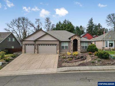645 NW Eakin Dr, Dallas, OR, 97338