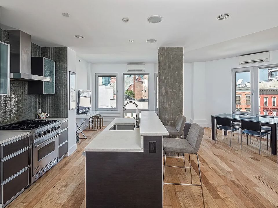 1st image of 10-50 Jackson Ave #8E