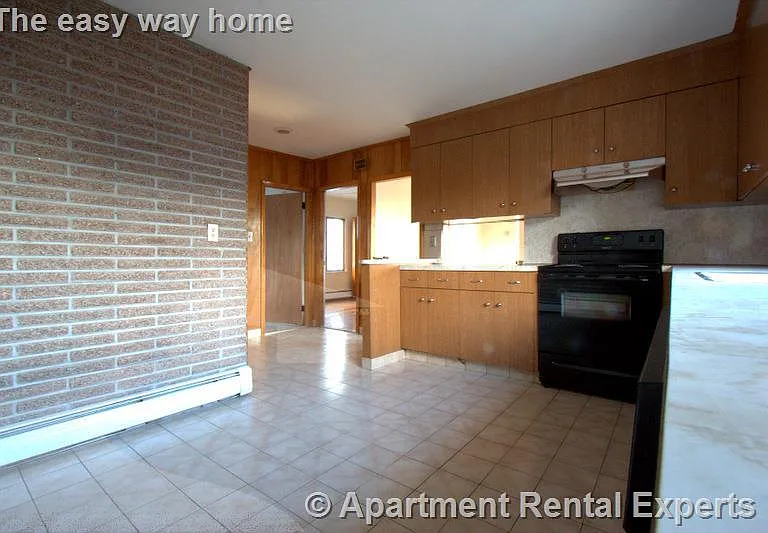 544 Main St #2 — Photo 2