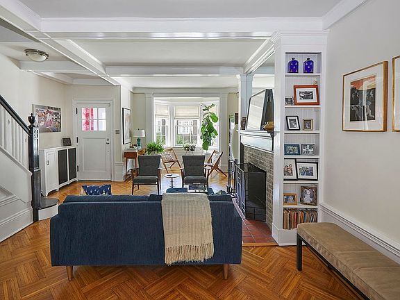 2nd image of 2119 Albemarle Ter #Townhouse