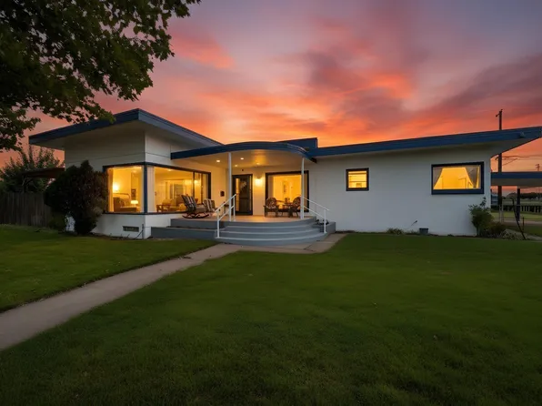 1703 W Irving St, Pasco, WA 99301