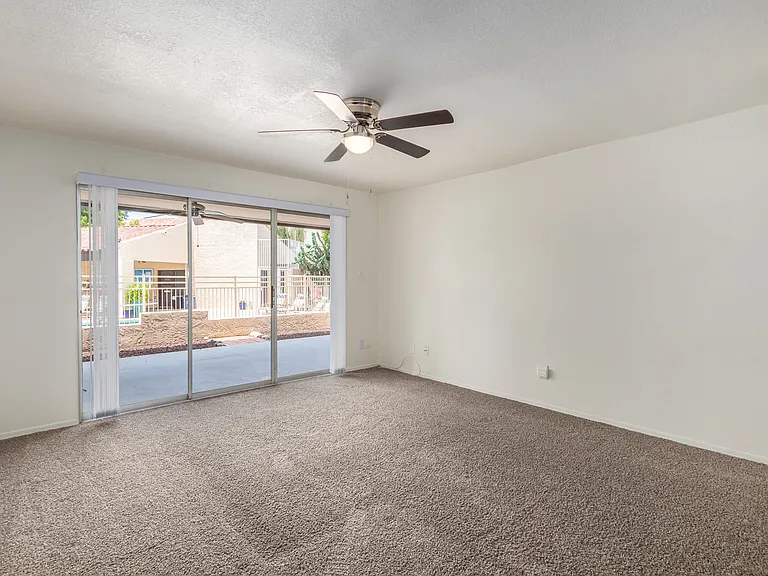 11048 N 28th Dr #145 — Photo 8