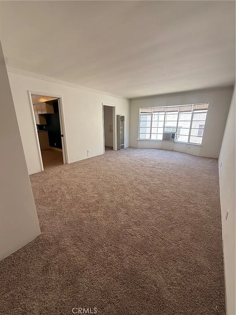 1 bed, 650 sqft, $2,000 — Photo 2