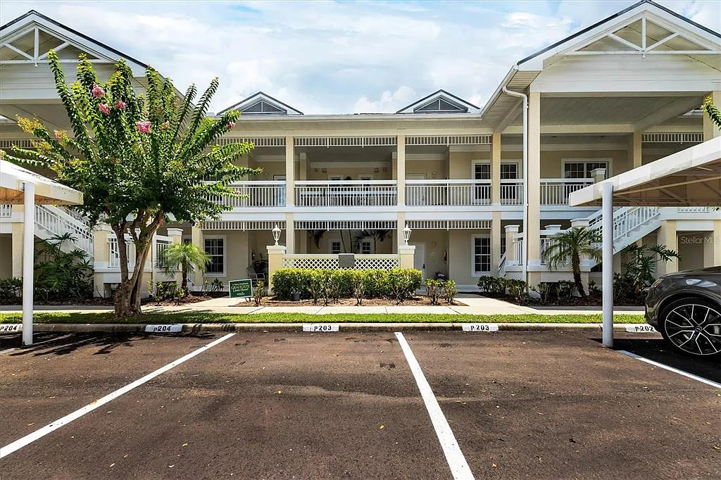 2 bed, 2.0 bath, 1215 sqft, $3,000 — Photo 2