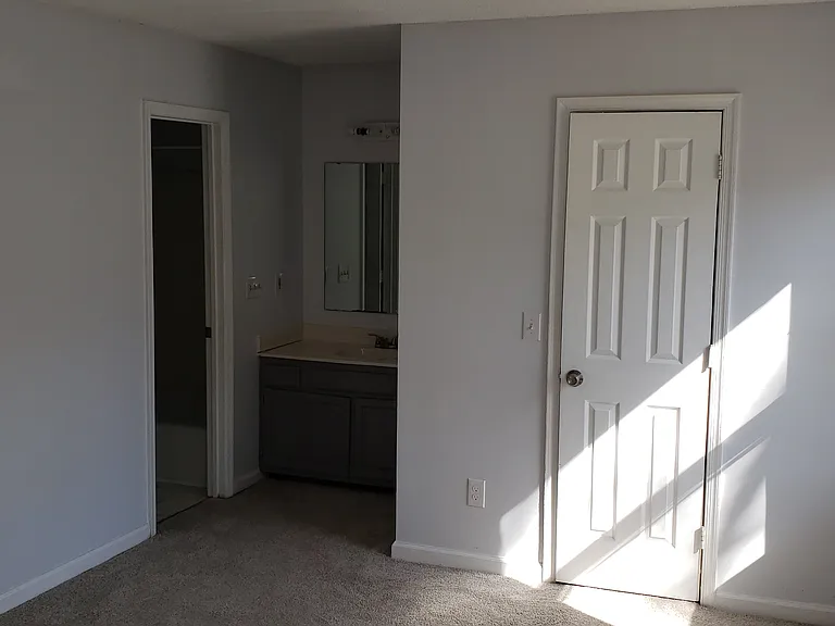 2538 Cottage Pl — Photo 5