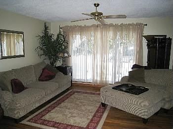 2nd image of 1264 Sharon St