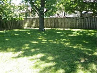 2nd image of 1864 Euston Dr