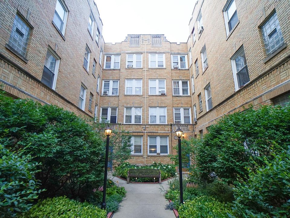 1st image of 842 W Ainslie St APT F1