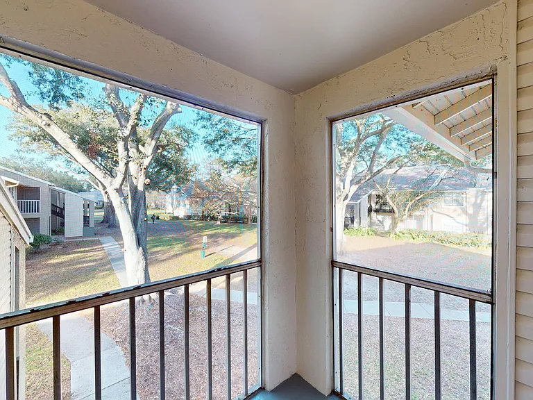 Lakewood Place — Photo 42