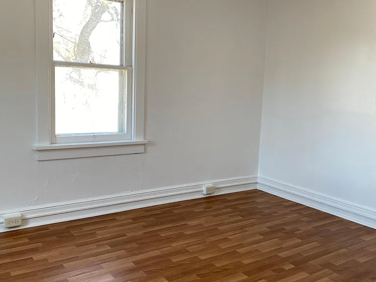 29 E Main St — Photo 13