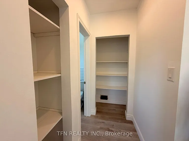 252 Mississaga St W #9 — Photo 4